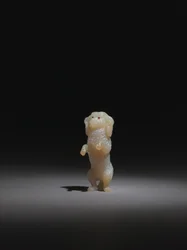 Caniche mendigando, finales de 1800-principios de 1900