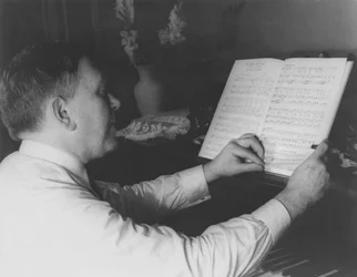 Henry Louis Mencken (1880-1956) Julio de 1932 (gelatina de plata)