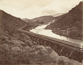 Molino de cuarzo Eureka y canal, Nevada, 1875, impreso ca. 1876