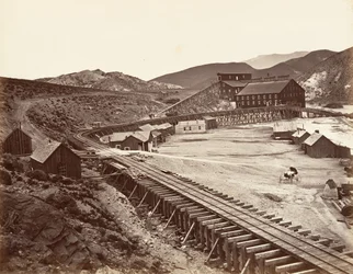 Eureka Quartz Mill y Flume, Nevada, 1875, impreso ca. 1876