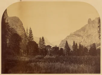 Yosemite, vista del fondo del valle con Sentinel Rock a la derecha