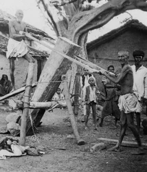 Aserradores nativos, India, c. 1927-c. 1931