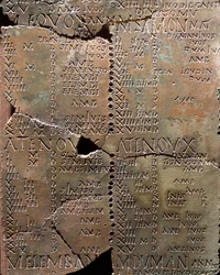 Calendario sobre placas de bronce, de Coligny