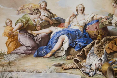 El descanso de Diana entre las ninfas (Il riposo di Diana tra le Ninfe), de Charles-Andre van Loo (1705-1765), fresco, techo abovedado del dormitorio, apartamento de la reina, residencia de caza, de Filippo Juvarra (1678-1736), Stupinigi, Piamonte, Italia