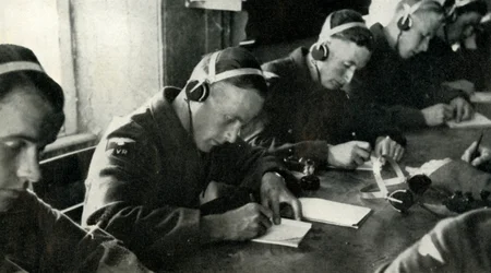 Entrenamiento en telecomunicaciones, 1941