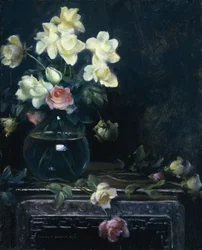 Rosas en un jarrón de vidrio