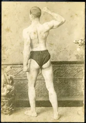 Retrato de un forzudo, c.1890