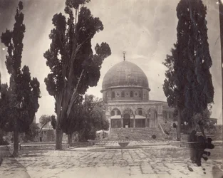 La Cúpula de la Roca en el Haram al Sharif en Jerusalén, desde el sur, 1870