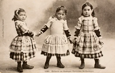 Niños de Guengat, Finisterre, Bretaña, Francia