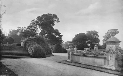 Atardecer en el jardín norte