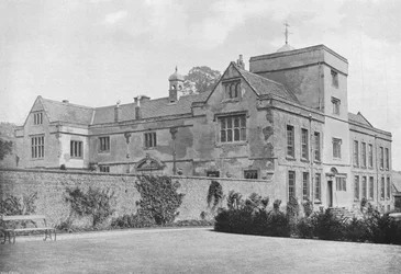 Los Lados Sur y Oeste