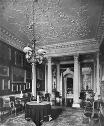 La sala de terciopelo