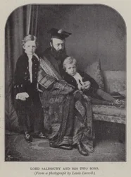 Lord Salisbury y sus dos hijos (foto en blanco y negro)