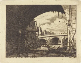 Un arco del puente Notre-Dame, París