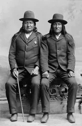Dos Lunas y Caballo Americano, c.1889