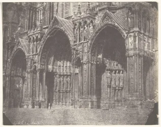 Portal en el lado sur de la catedral de Chartres