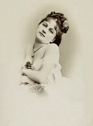 Retrato de la actriz Henriette Victoire Drouard (1851-1923).