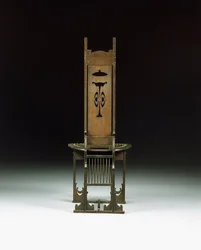 Una silla lateral, con diseño perforado, c.1899