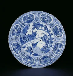 Plato kraak azul y blanco pintado con pájaros en un paisaje, marca Egret, Wanli, 1595-1605