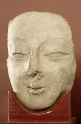 Cabeza de Buda, Khotan, siglo IV-V (estuco)