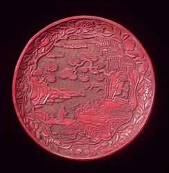 Plato de Cinabrio Tallado, finales de la dinastía Yuan a principios de la dinastía Ming