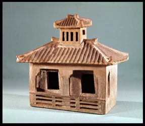 Modelo funerario de una casa, Dinastía Han (206 a.C.-220 d.C.)