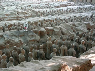 Museo de Xian, fosa con guerreros y caballos de terracota de la tumba del Emperador Shi Huangdi