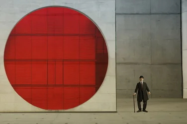 Dapper Man: Círculo rojo