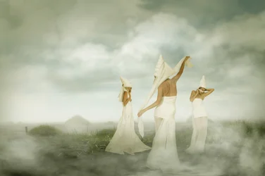 Mujeres de la Niebla Etérea