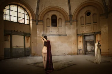La misteriosa sala antigua de los desnudos
