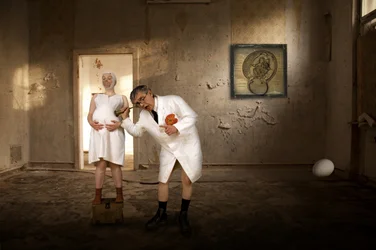 La surrealista revisión médica de un hombre embarazado