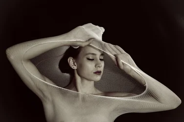 Retrato sensual con red