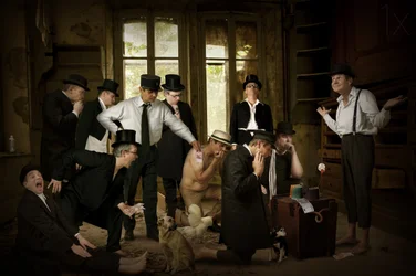 Extraña representación teatral