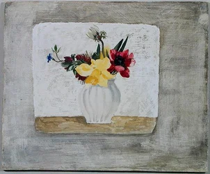 Flores de primavera en un jarrón blanco, c.1930