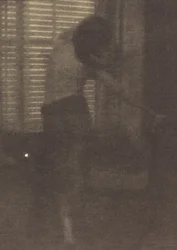 Modelo en estudio de Nueva York,c.1915 (foto)
