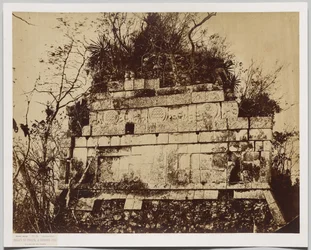 Palacio del Circo en Chichén-Itzá (bajorrelieve de tigres)