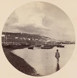 La Chiaia y San Elmo desde la Mergellina, Nápoles,c. 1863 (foto)