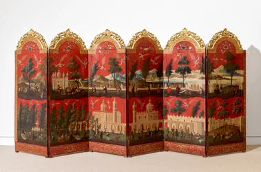 Biombo con vistas de Ciudad de México (óleo sobre panel lacado en maki-e rojo, con monturas de madera dorada y soporte de lino)