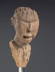 Fragmento de un nkisi nkondi del Congo