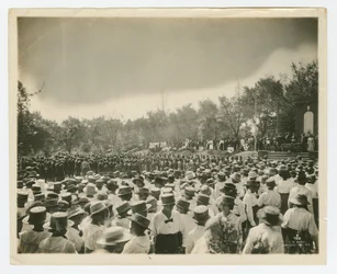 Graduación en el Instituto Tuskegee, c.1916-18 (foto b/n)