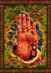 Mano decorada con mehndi