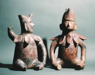 Dos estatuillas de Colima, México, 300 a.C. - 500 d.C.