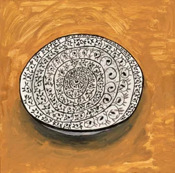 Plato en espiral de tonos tierra