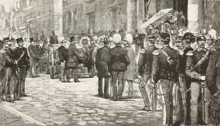 Políticos y oficiales asisten al cortejo fúnebre de Luigi Mezzacapo (1814-1885), político y oficial italiano, Roma, Italia, grabado a partir de un dibujo de Dante Paolocci, de L