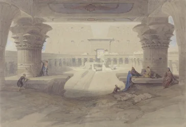 Vista desde debajo del pórtico del Templo de Edfu, Alto Egipto
