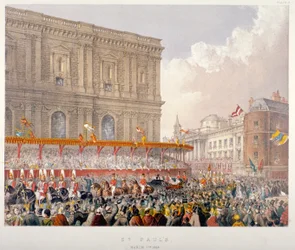 Procesión Real pasando por el extremo este de la Catedral de San Pablo, Ciudad de Londres