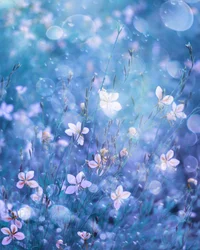 Flores azules etéreas