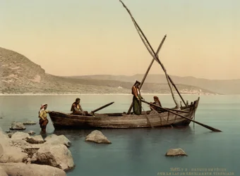 Barco de pescadores en el lago, Tiberíades, Tierra Santa, c.1890-1900 (impresión fotocromática)