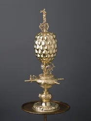 Copa de truco parcialmente dorada, c.1630