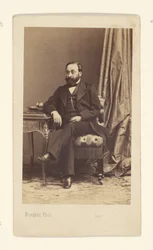Retrato de un hombre barbudo